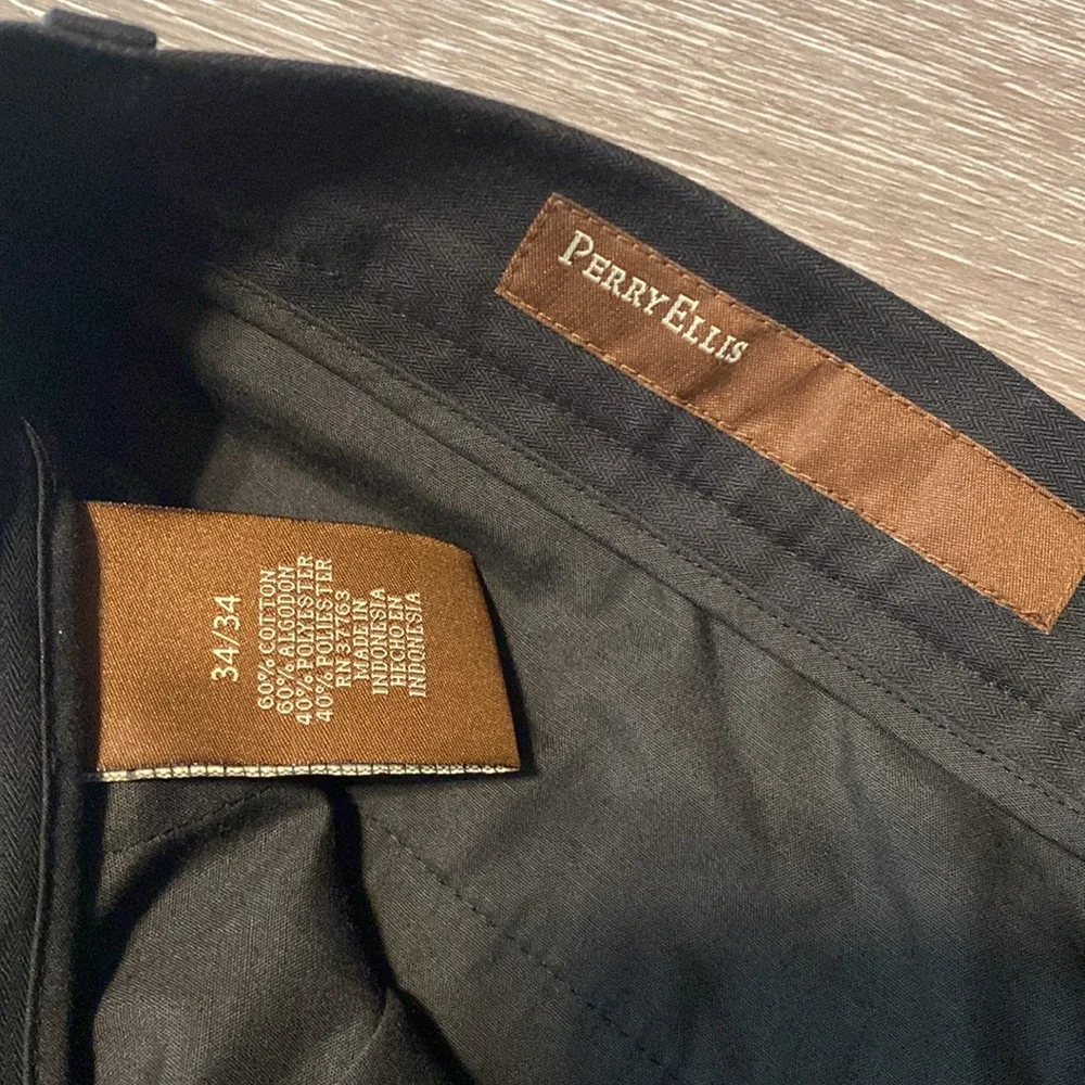 Perry Ellis Classic Fit Black Slacks NWT